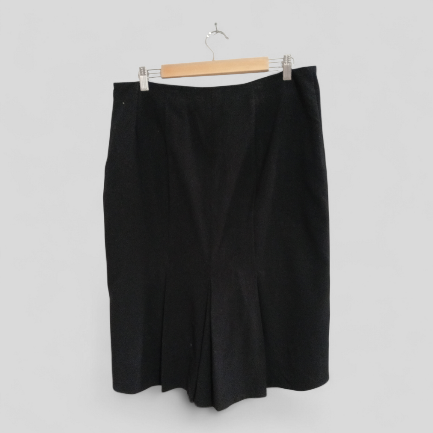 (14) Black Corporate Skirt