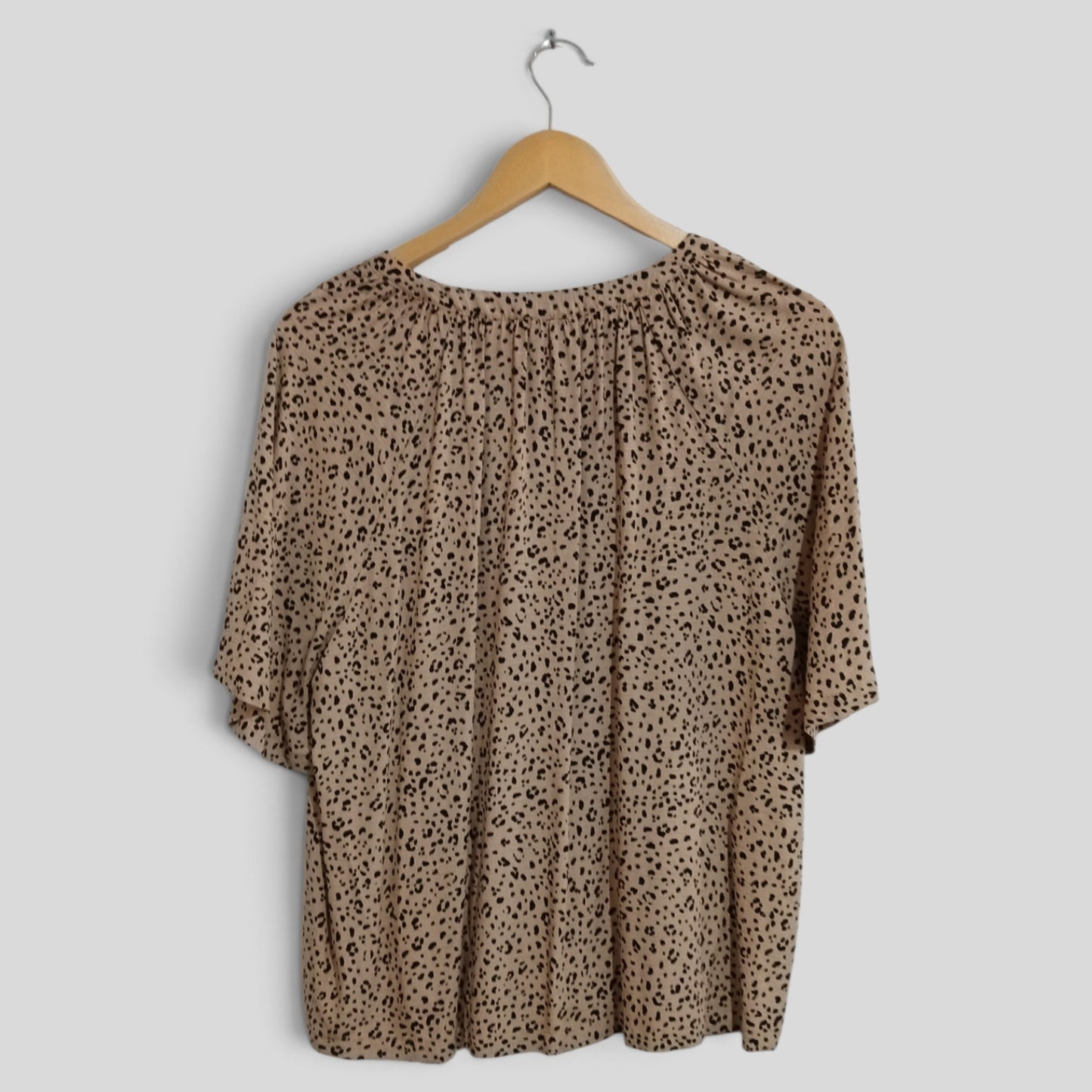 (L) Animal Print Blouse