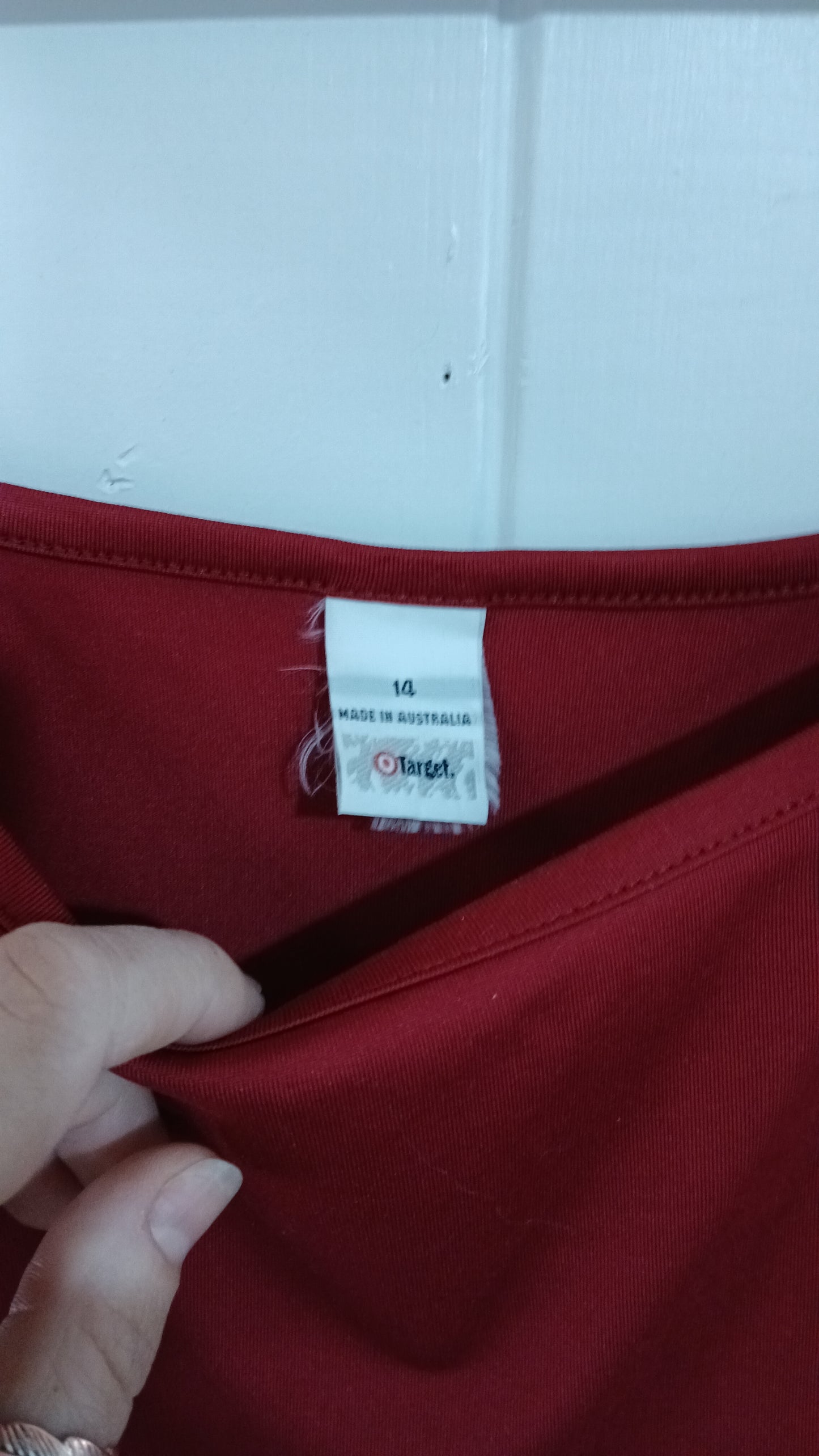 (14) Target | Maroon Singlet