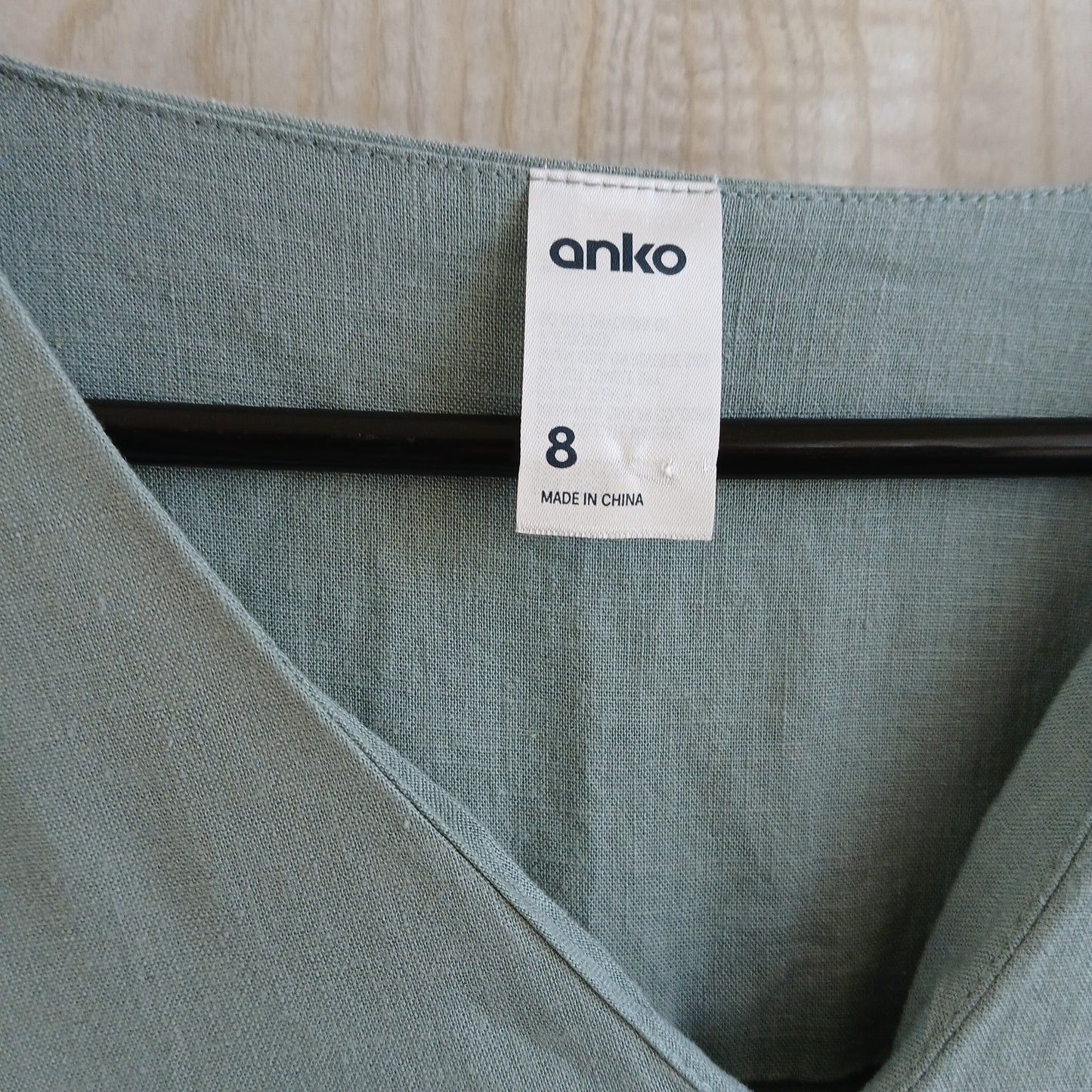 (8) Pale green Linen blend dress