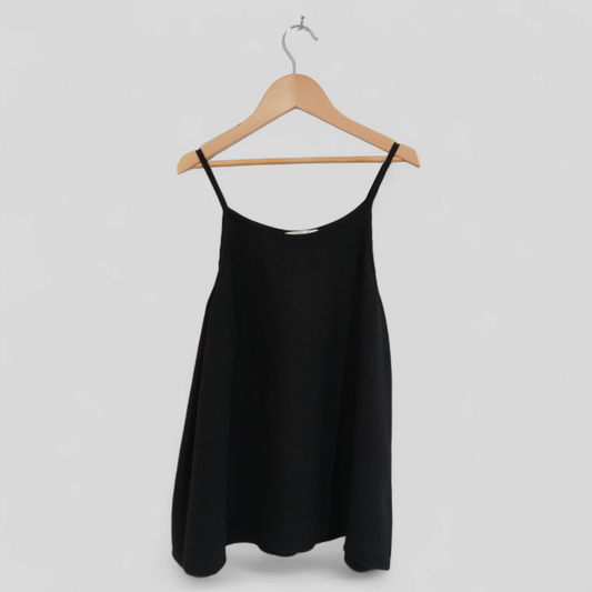 (12) Mika & Gala | Black Singlet