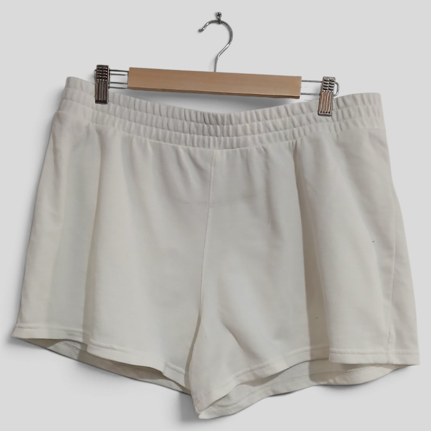 (16) Anko Active | White Shorts