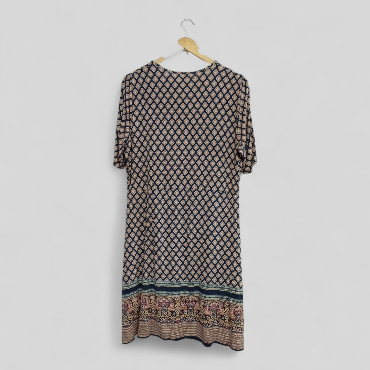 (L) T Shirt Dress Patterened