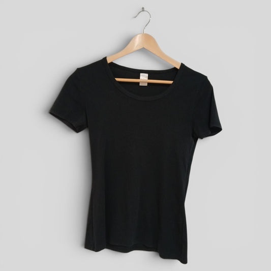 (10) Traget | Black Tee