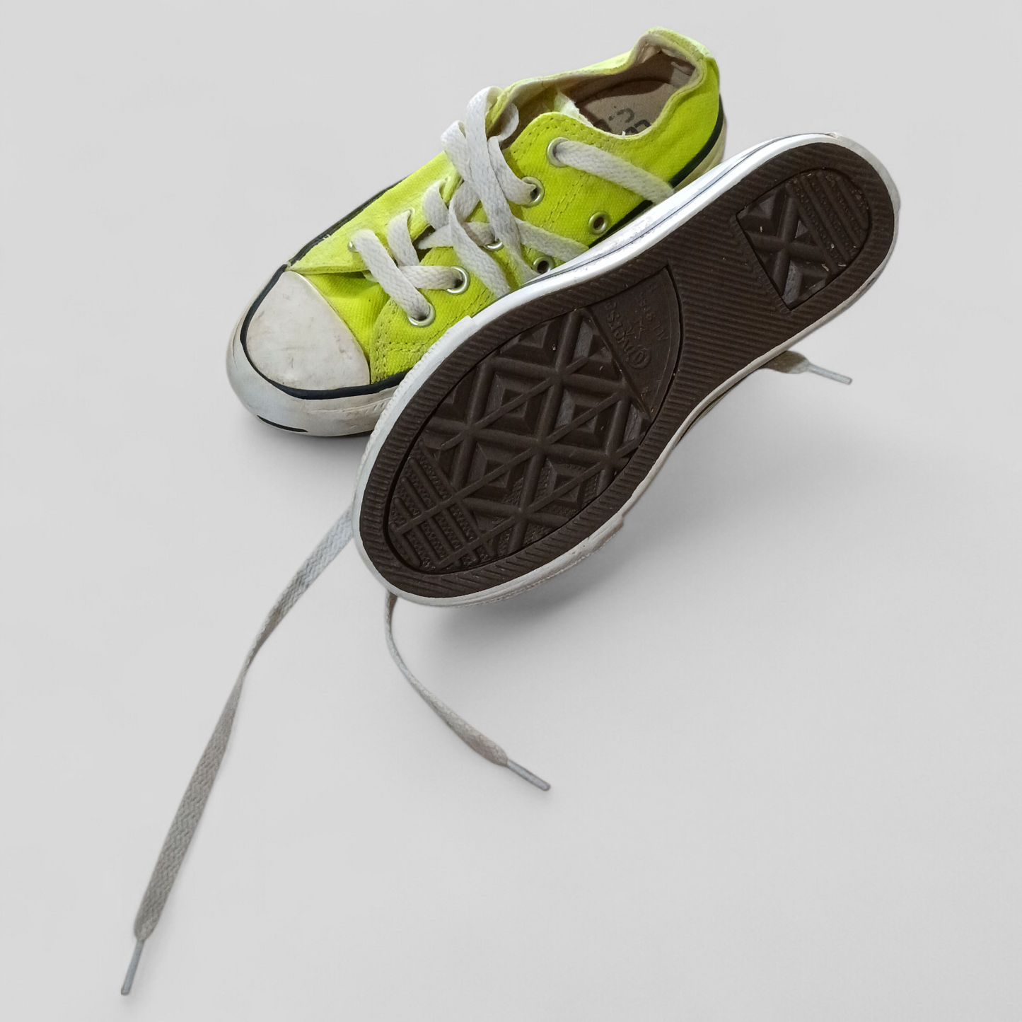 (28) Converse | Lime