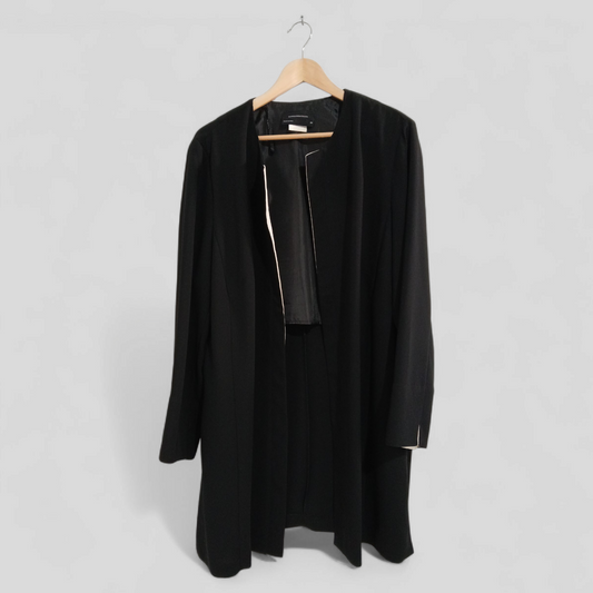 (20) Mirrorswoman | Black Cardi