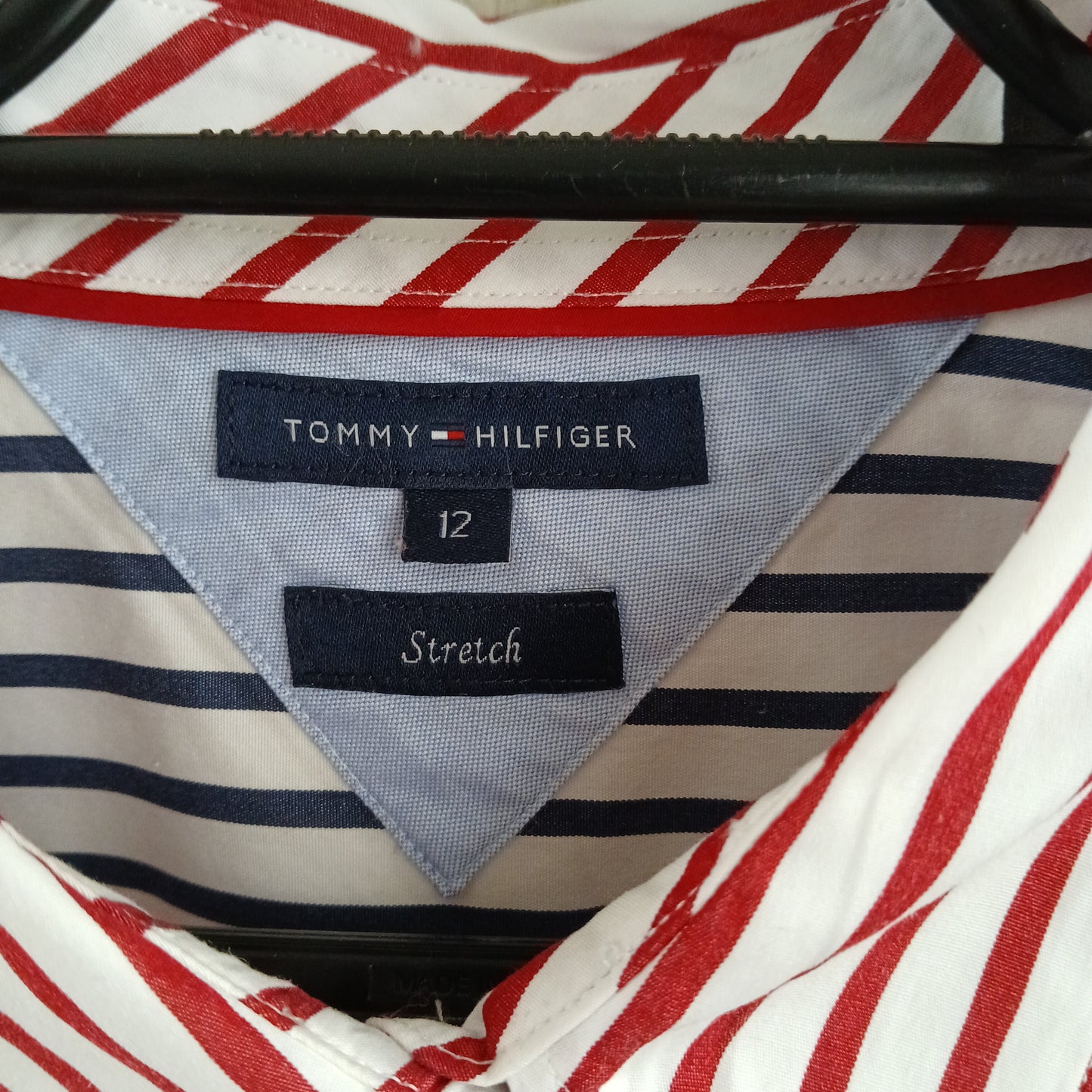 (12) Tommy Hilfiger Stretch L/S Red Striped Shirt