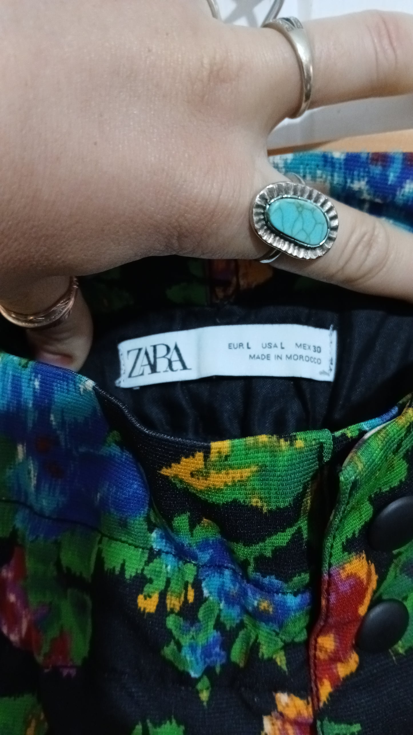 (L) Zara | Floral Shorts