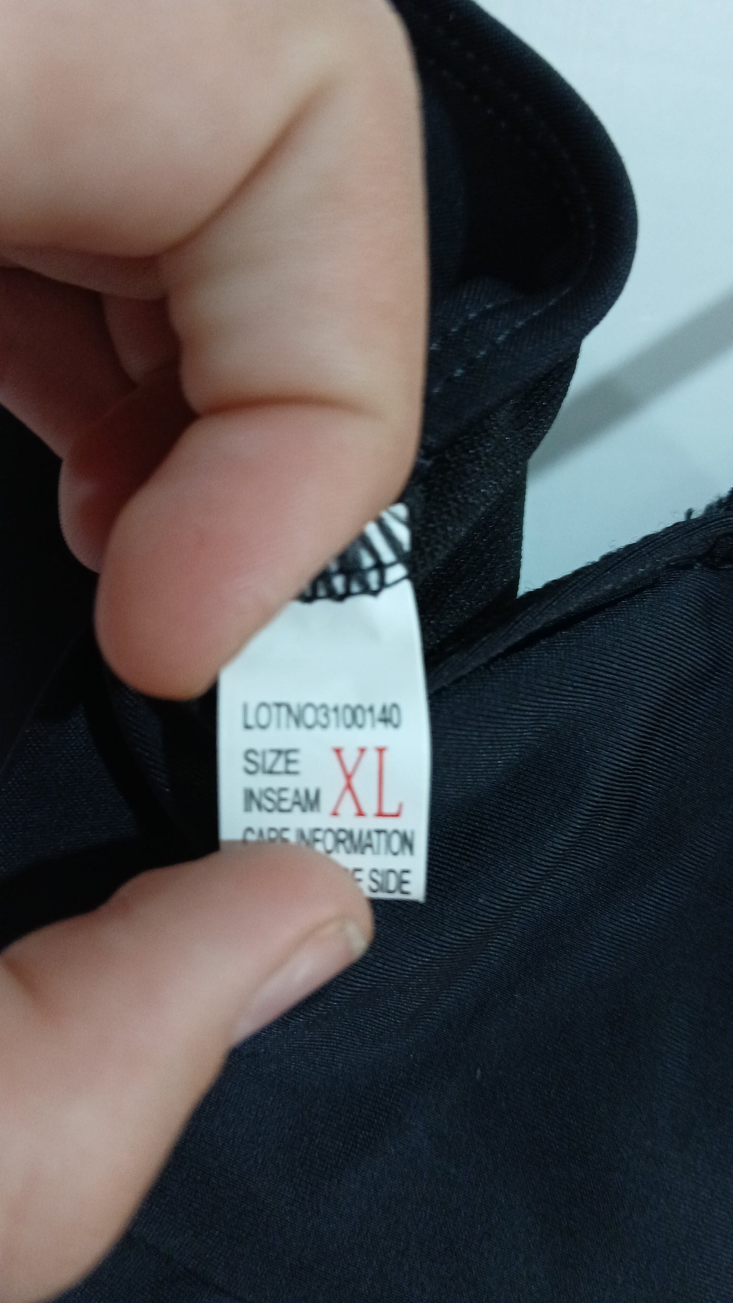 (XL) | Black/Floral Swimmers