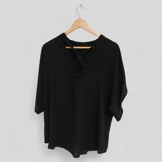 (L) Shein | Black Blouse