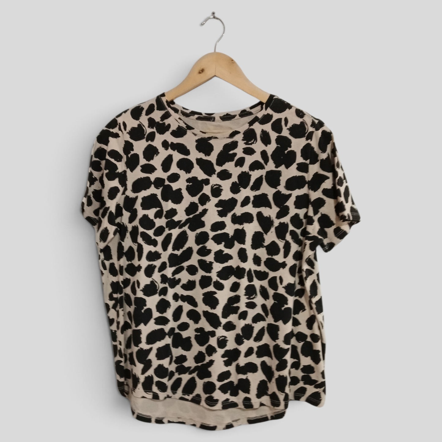 (L) Animal Print Tee