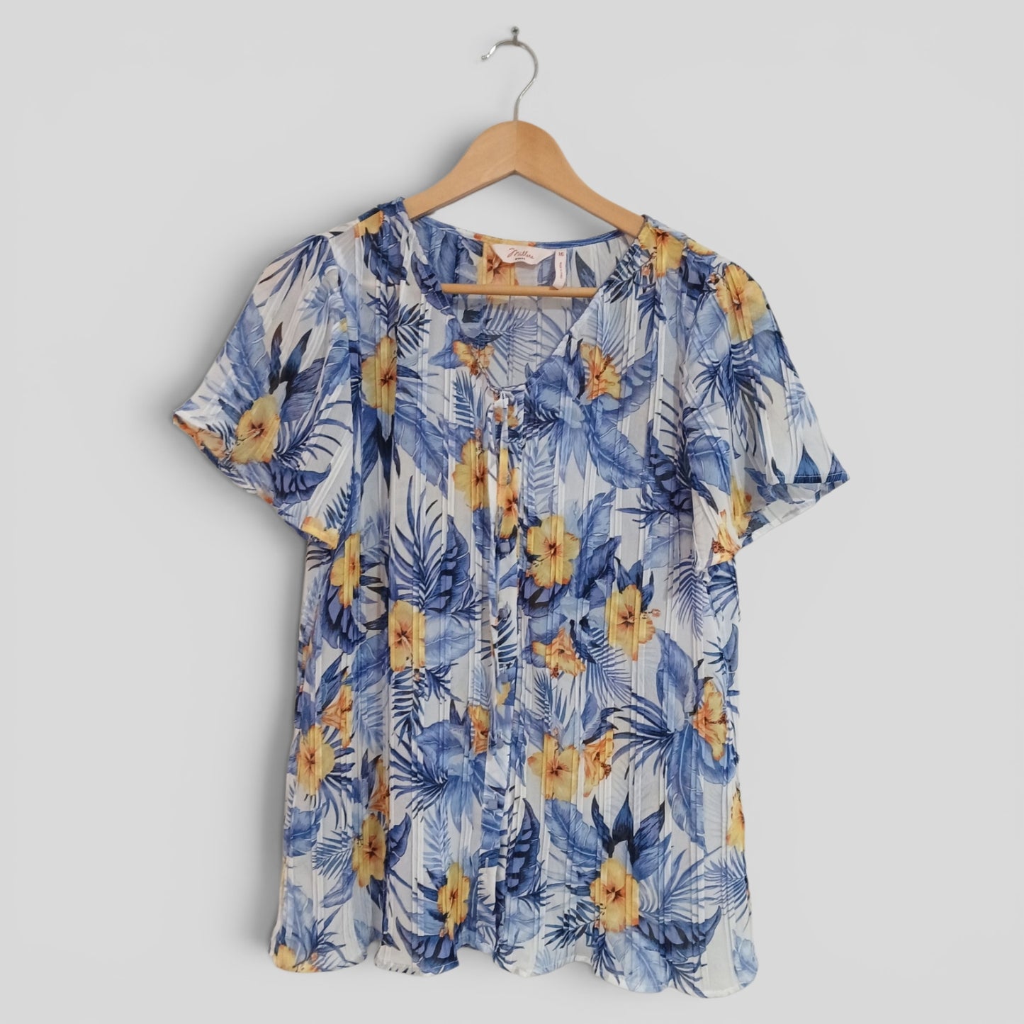 (16) Millers | Floral Blouse