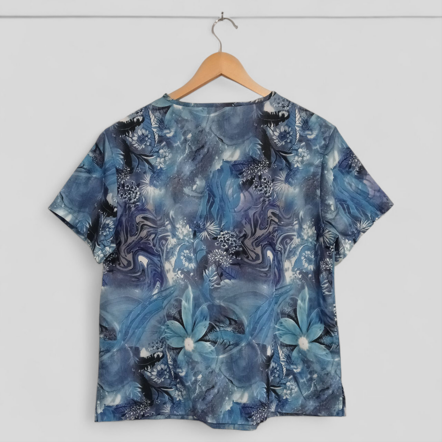 (L) Scrub Shirt | Blues