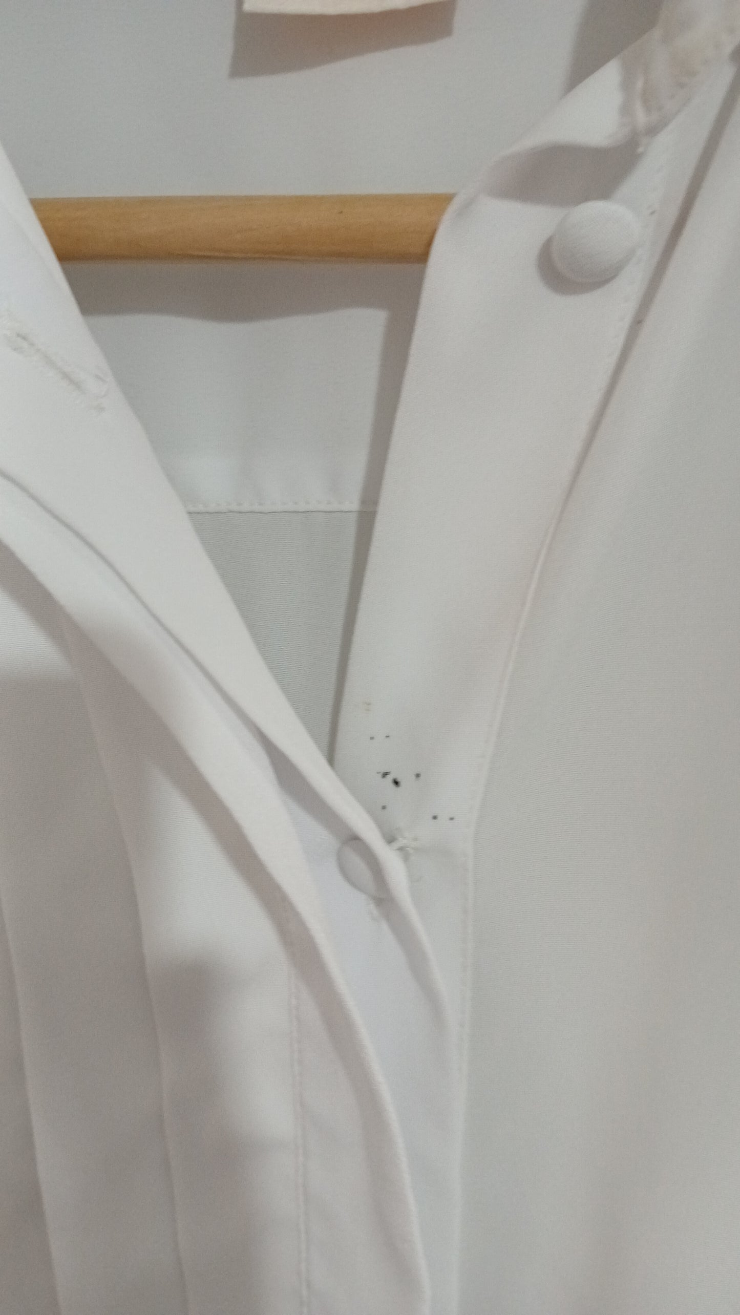 (12) Robert Lin International | White Blouse