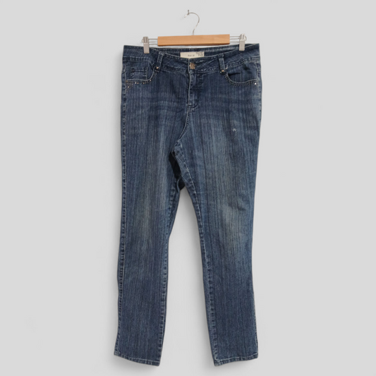 (16R) Target  | Jeans