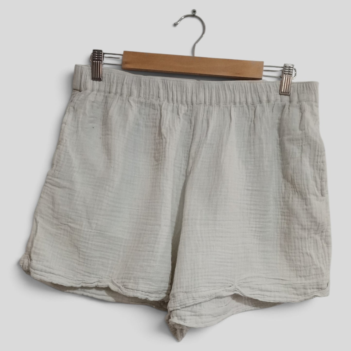 (14) Anko | White Shorts