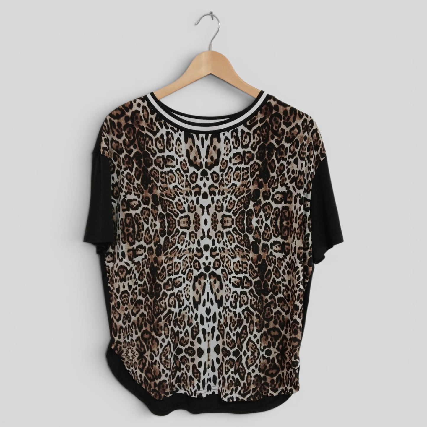 (16) Animal Print Tee