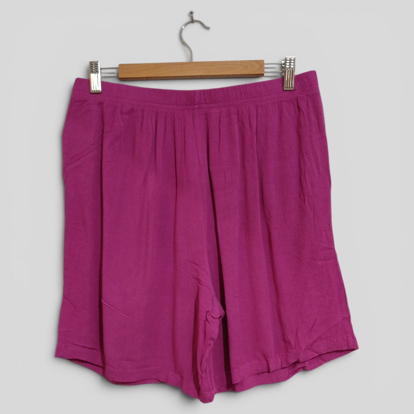 (M) Innovations | Fucshia Shorts