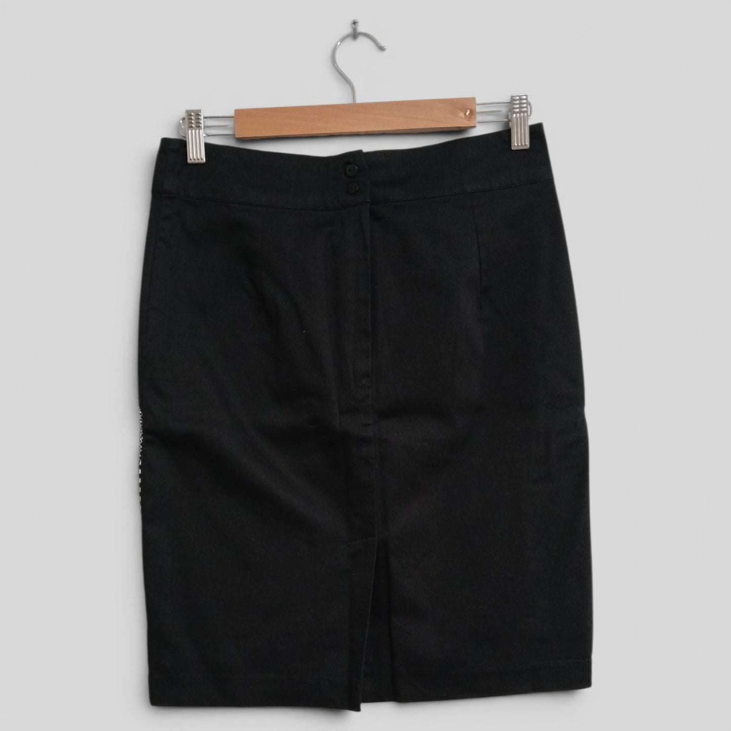 (8) Katies | BW Skirt