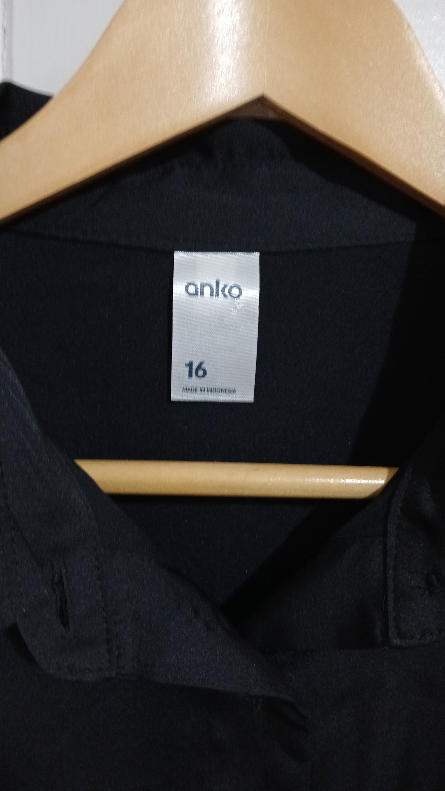 (16) Anko | Black Satin LS Shirt