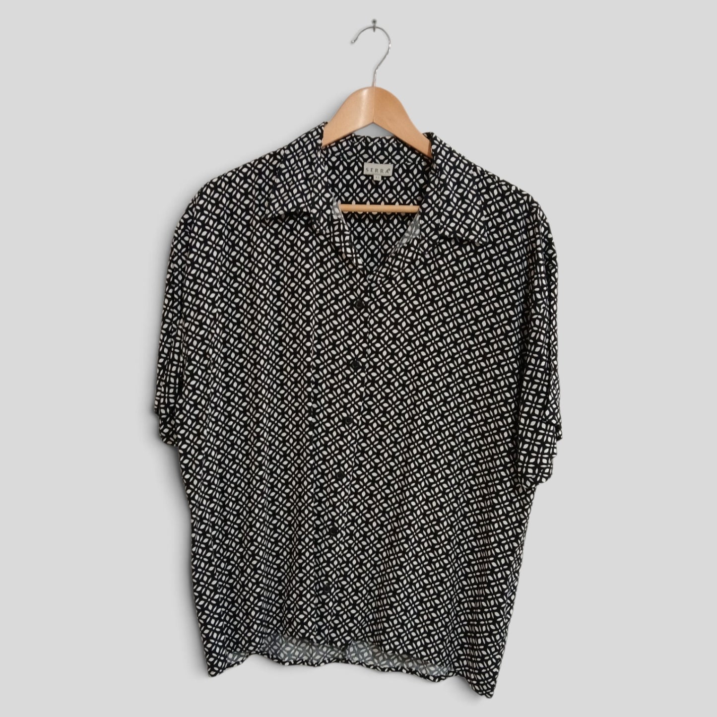 (12) Serra | BW Patterned Blouse