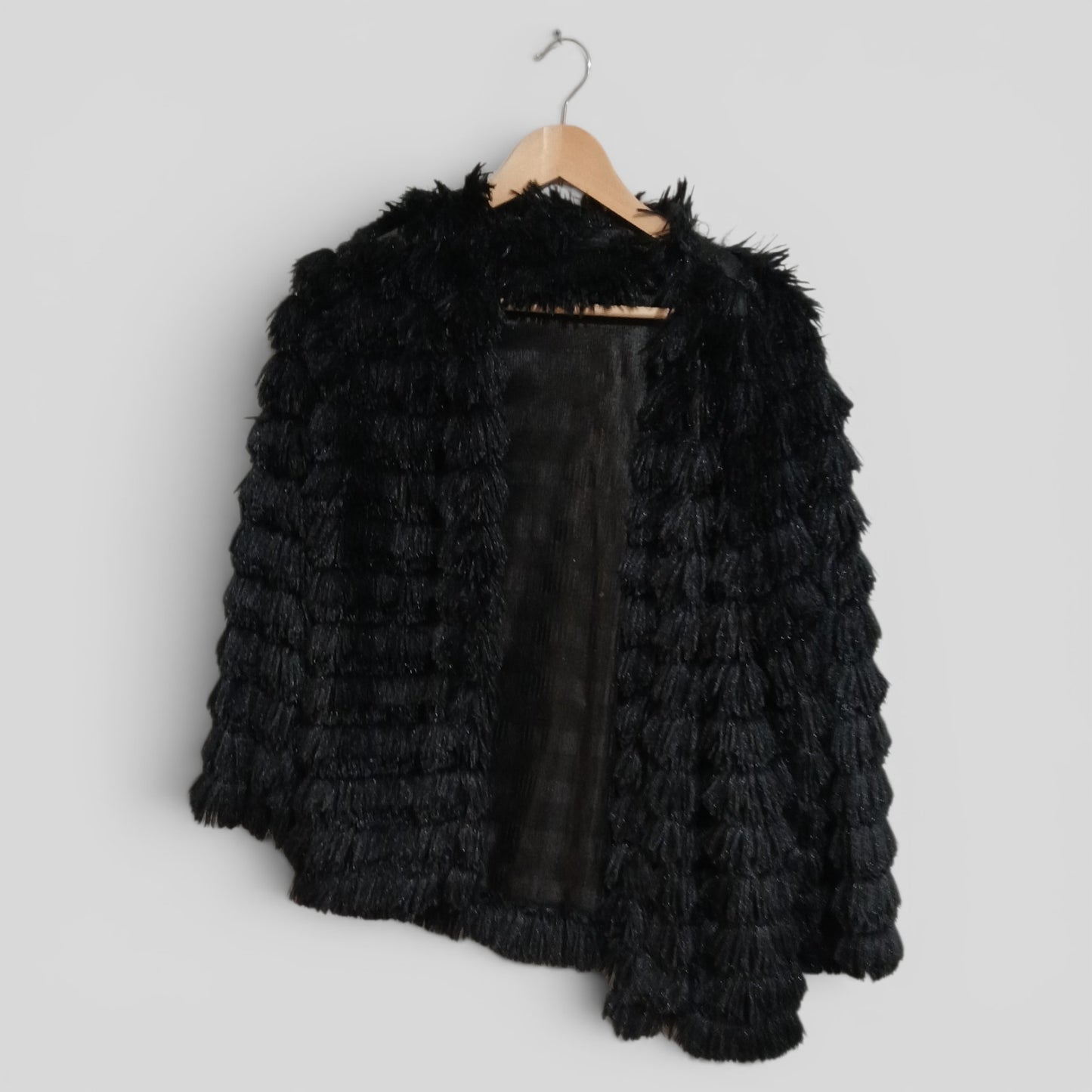 (L) Black Fluffy Fringed Jacket