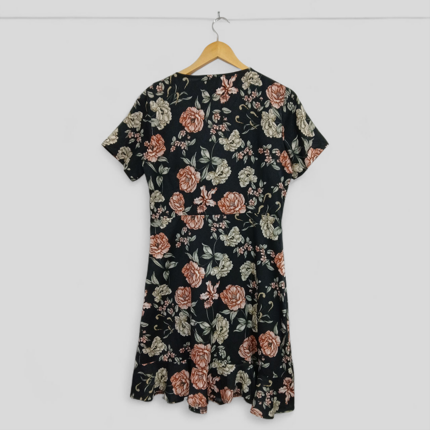 (12) BNWT | SES | Black Floral Dress